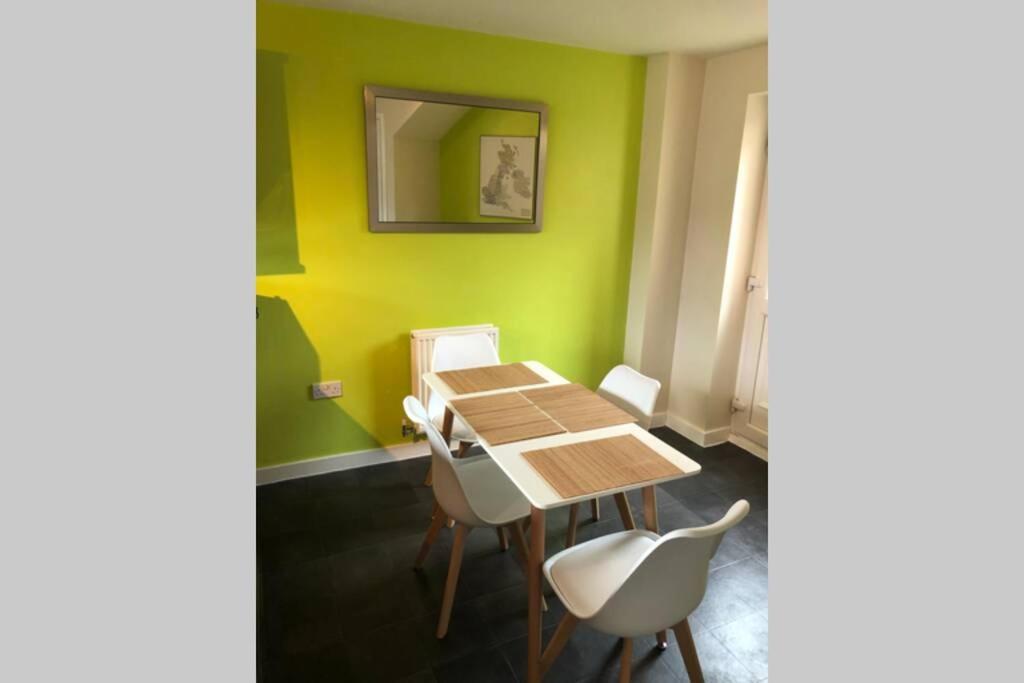Dudley House **Staycation & Contractors** Sleeps 7 Tipton Exteriér fotografie