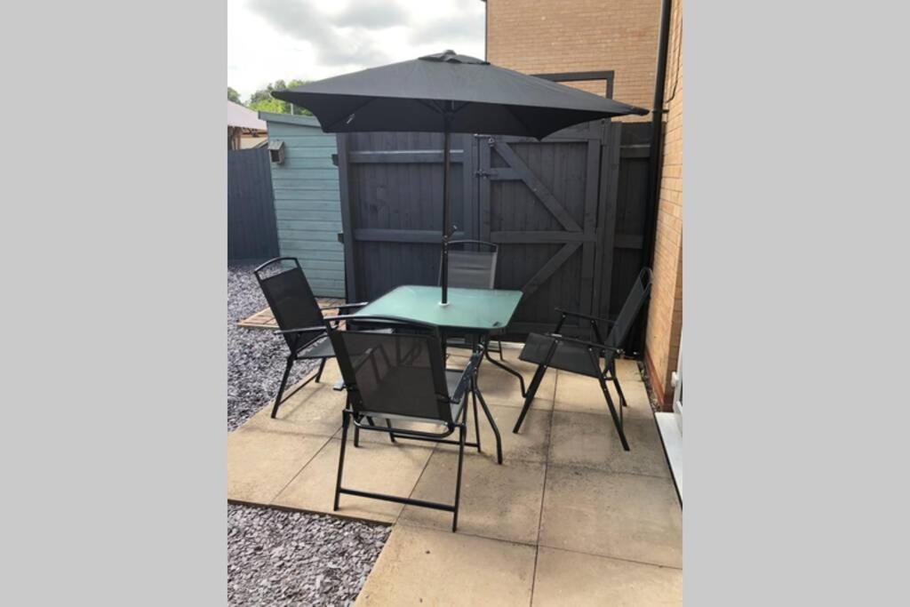 Dudley House **Staycation & Contractors** Sleeps 7 Tipton Exteriér fotografie